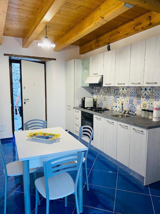 Le Finestre Di Amalfi Apartment ภายนอก รูปภาพ